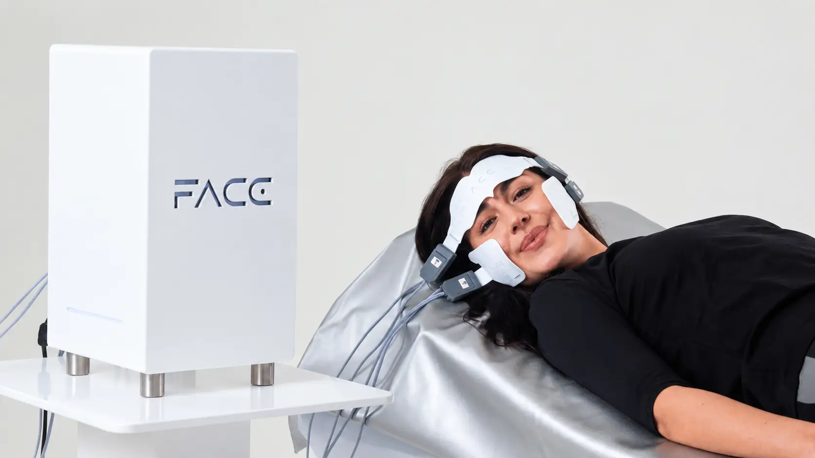 Тонизирование лицевых мышц с помощью WonderFace®